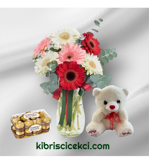 Vazoda Gerbera Ayıcık 16'lı Ferrero Çikolata Vazoda Gerbera Ayıcık 16'lı Ferrero Çikolata
